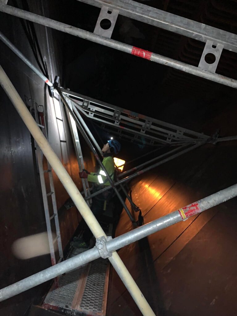 b18aa9a7aaeb70f73b015b9f34ab7566